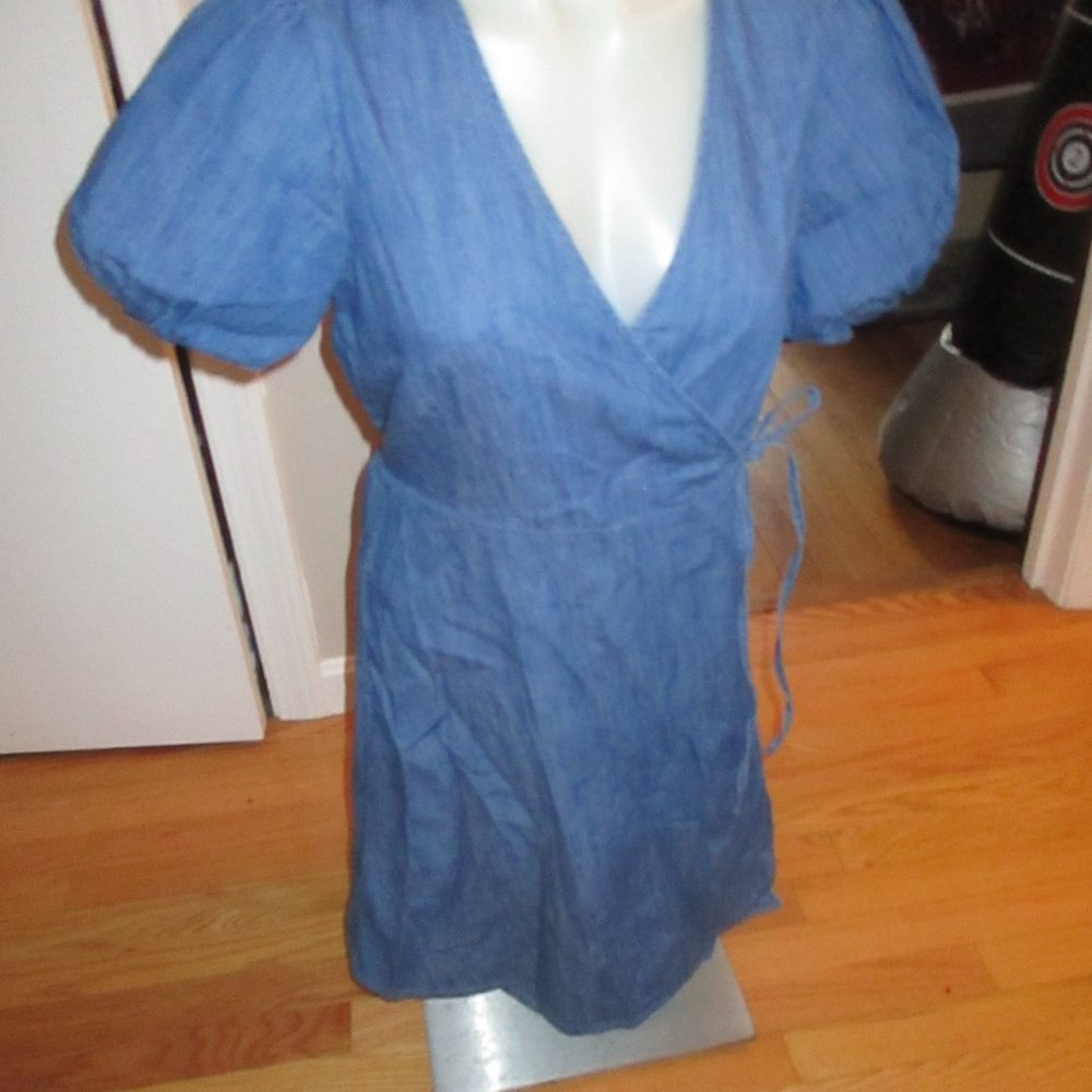 new with tags  old navy jean dress wrap sz large